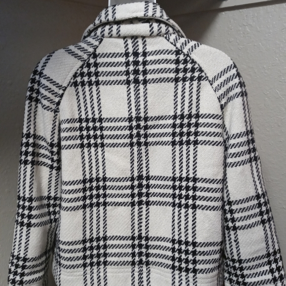 Jacket - Picture 5 of 5